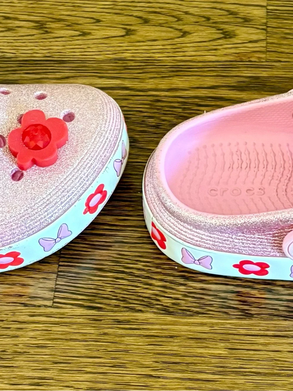 CROCS sparkling pink